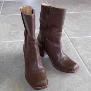 Caterpillar Zip Up 10" Leather Heeled Boots Sz 6